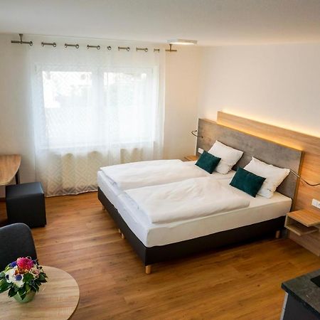 Neuhausen auf den Fildern Sp-Appartements מראה חיצוני תמונה