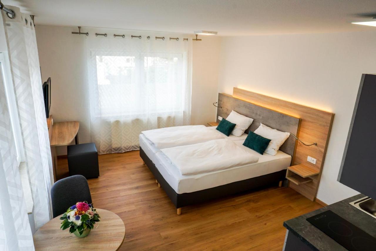 Neuhausen auf den Fildern Sp-Appartements מראה חיצוני תמונה