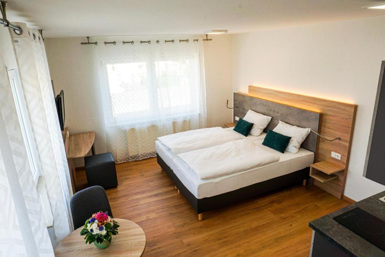 Neuhausen auf den Fildern Sp-Appartements מראה חיצוני תמונה